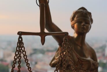 La protección de los derechos de los oferentes del Estado en la justicia constitucional ecuatoriana